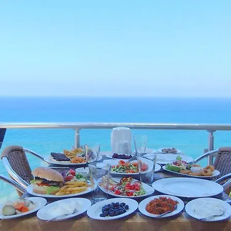 Jasmine Court Hotel Central Kyrenia Seafront Location ! 酒店