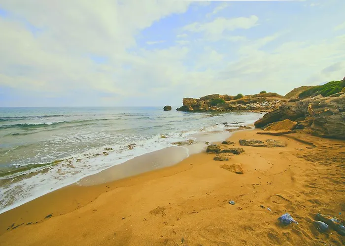 Hotel Jasmine Court Hotel Central Kyrenia Seafront Location ! 4*