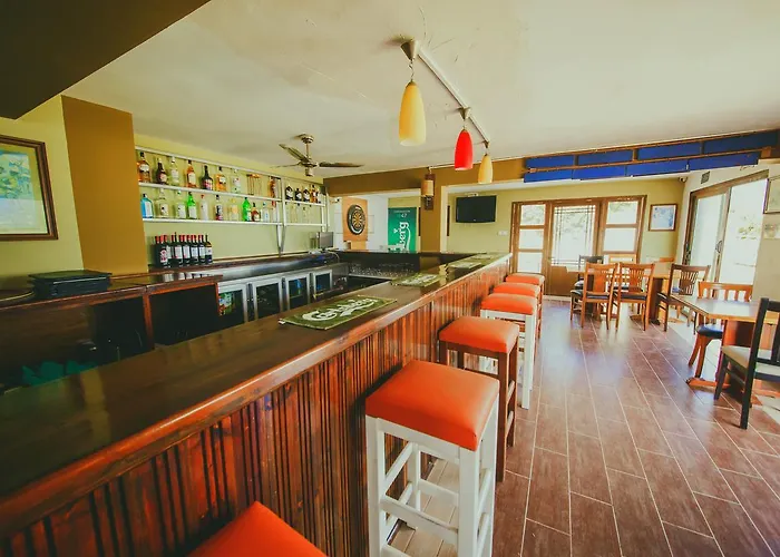 Hotel Jasmine Court Hotel Central Kyrenia Seafront Location ! 4*