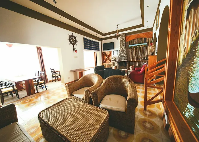 Jasmine Court Hotel Central Kyrenia Seafront Location ! 4* キレニア